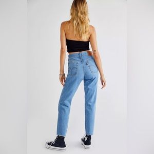 NWT Levi's Wedgie Icon High-Rise Jeans